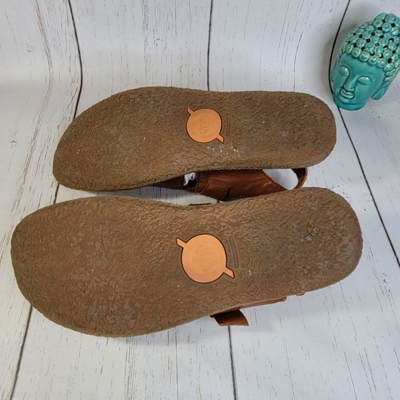 Men\'s Brown Leather Fisherman Sandals